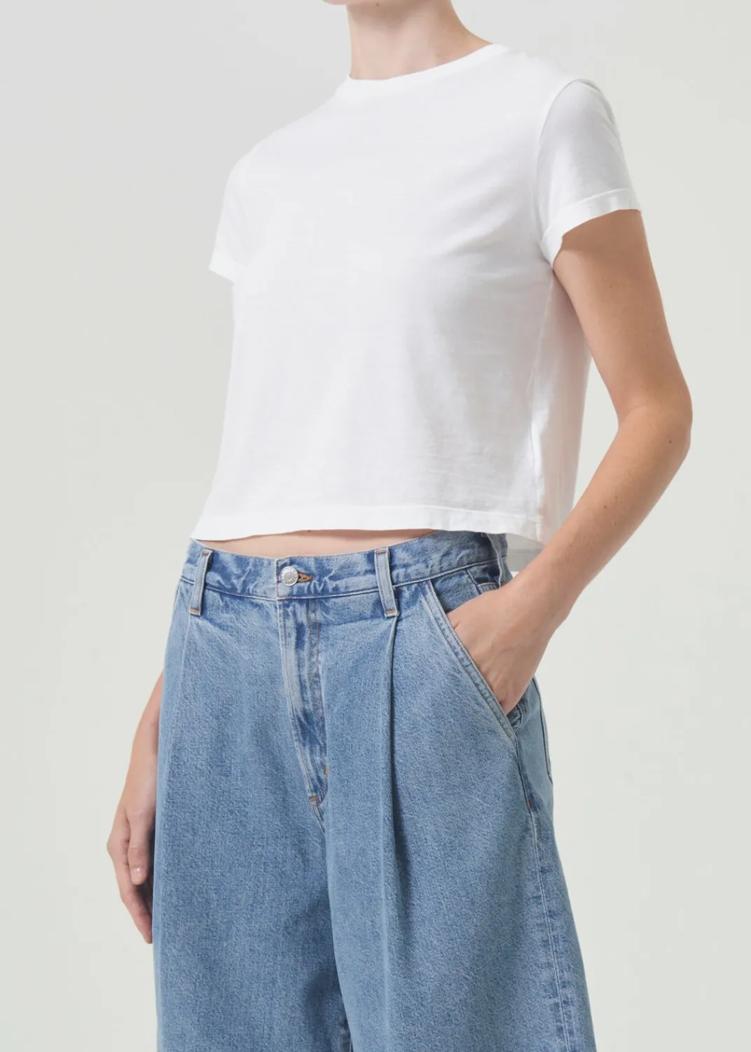 Store AGOLDE Adine Shrunken Tee In White